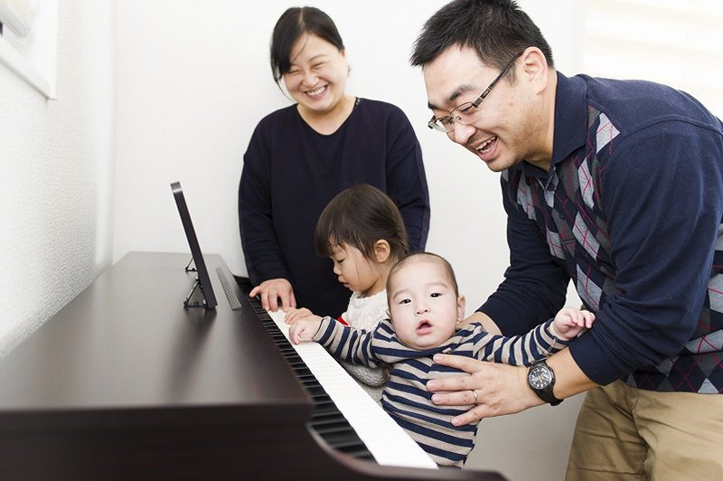 戸建て住宅では、電子ピアノの音を出すのも気になりません