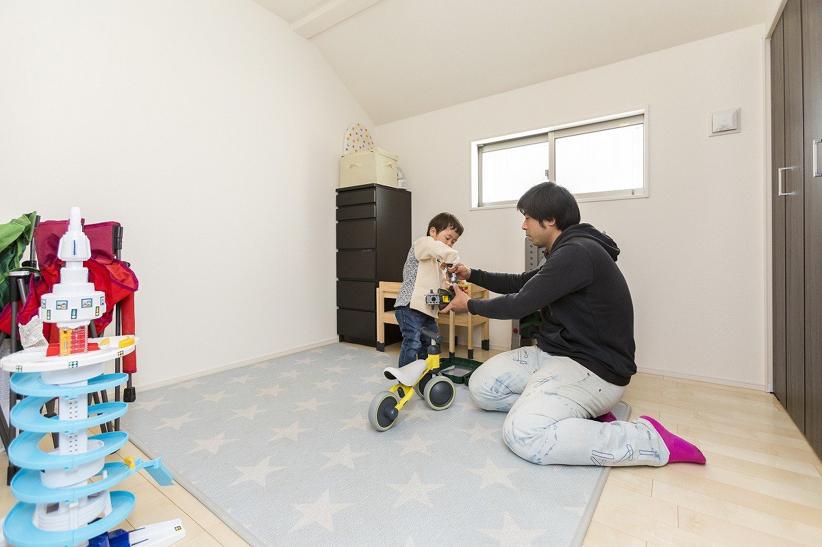 収納用に使っているお部屋はお子さんの遊び場所にもなっております。