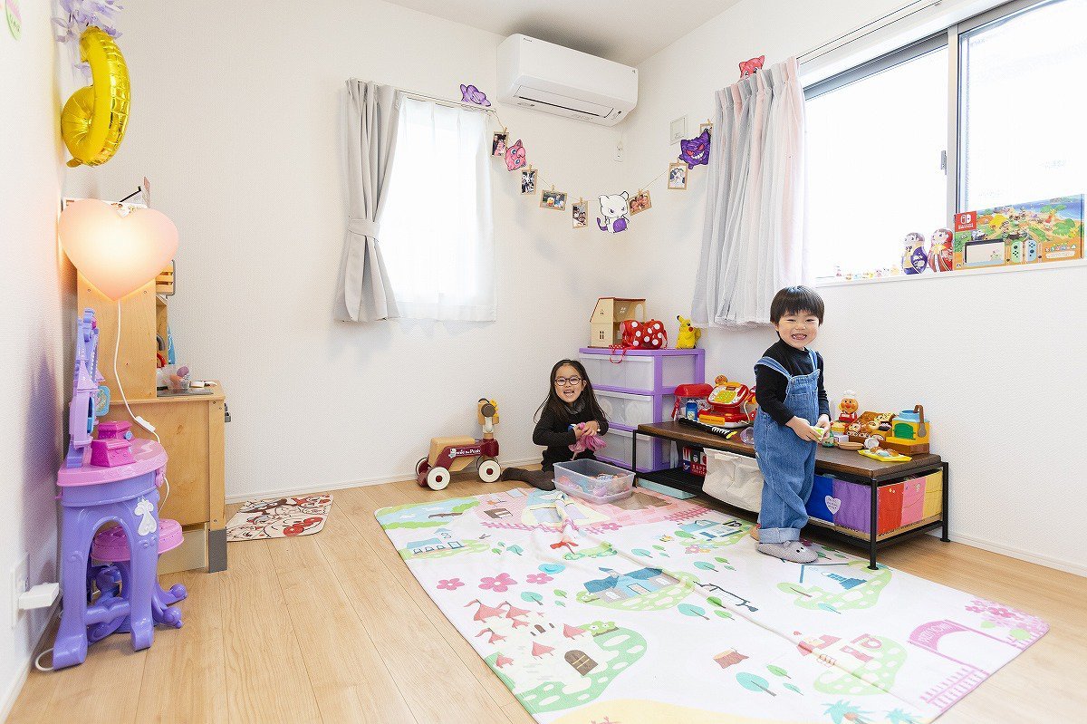 2階の居室はすべて2面採光。どこを子ども部屋にするのかは、もう少しお子様が大きくなってからの検討事項です。