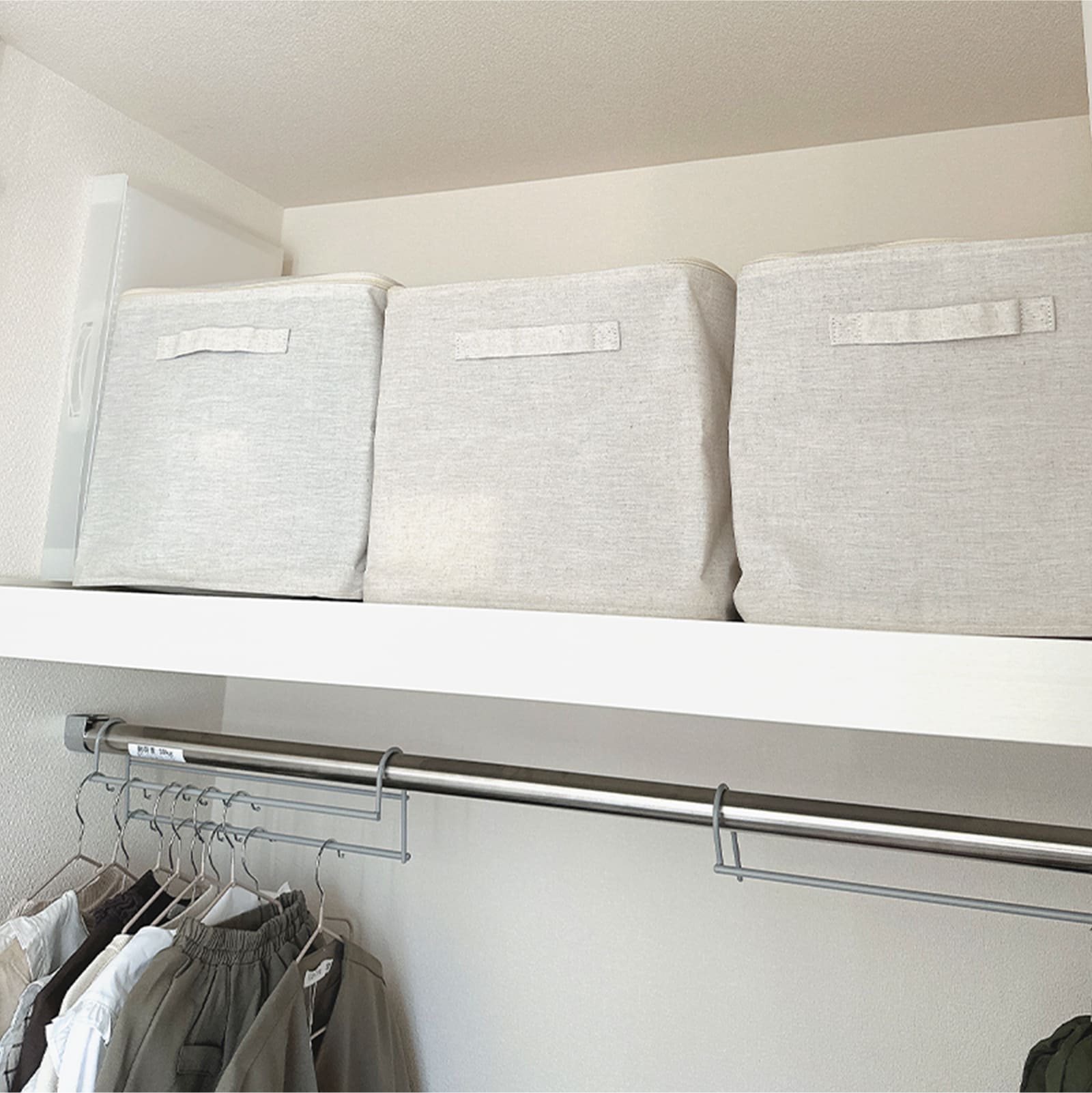 収納ボックスの画像