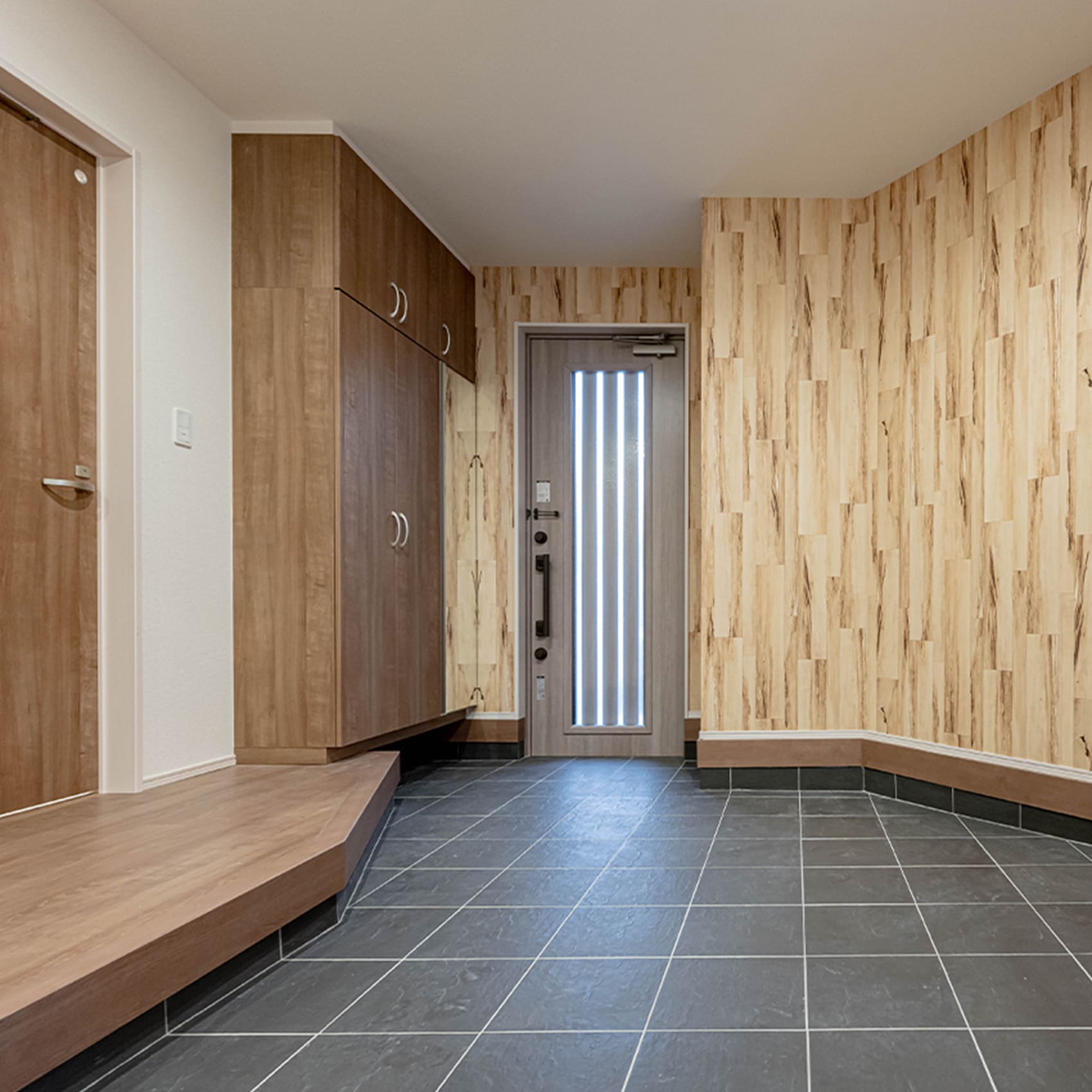 ブルーミングガーデンの玄関事例の画像