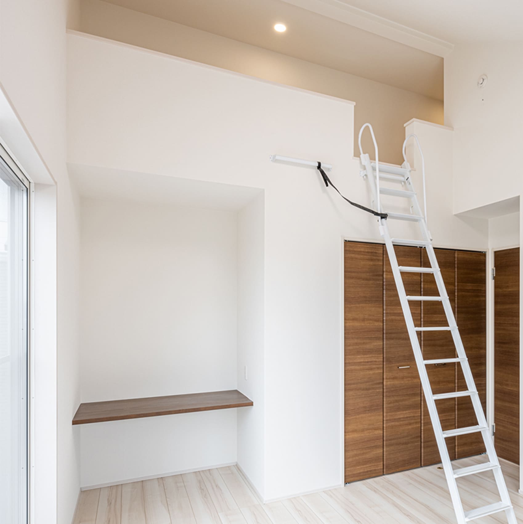 ブルーミングガーデンの収納事例の画像