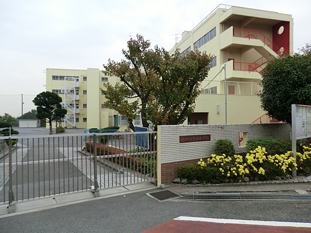 【上山小学校】徒歩約11分!