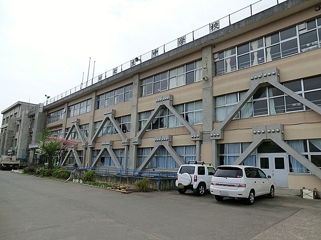 日野市立七生中学校