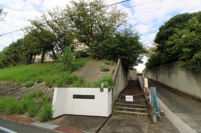 桃山台小学校