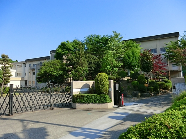 市立中山中学校