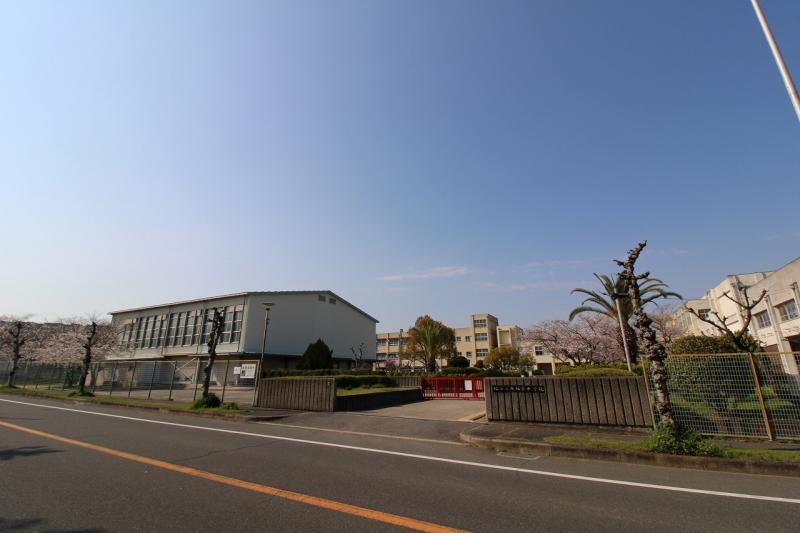 赤坂台中学校