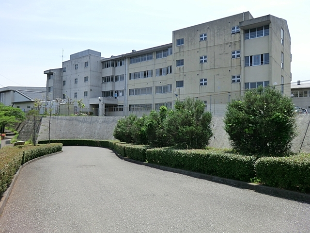 白山中学校