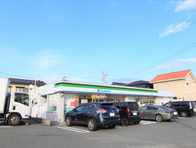 ファミリーマート 蒲郡大塚店