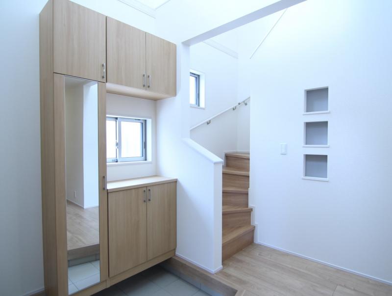 【玄関吹抜け】