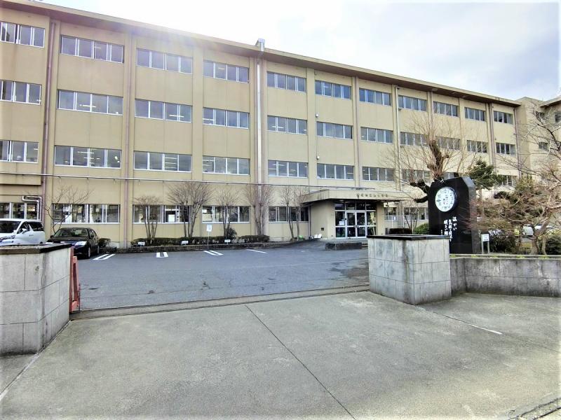西中学校