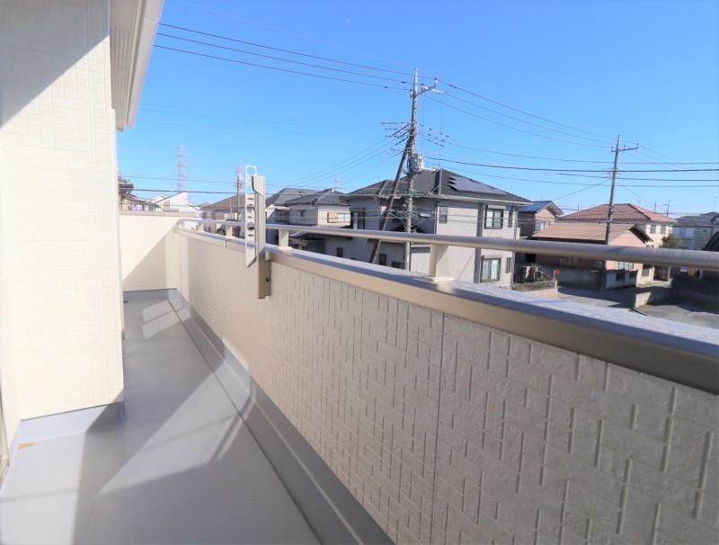 【ワイドバルコニー】広々使えるバルコニーです!