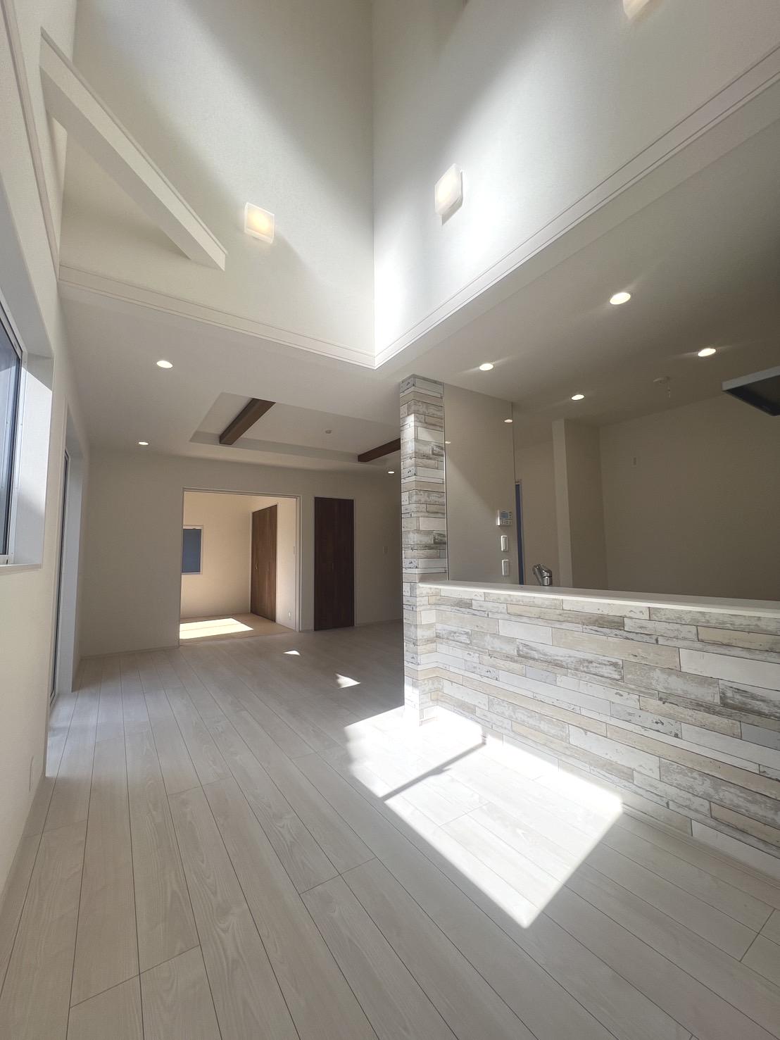 【吹抜け】ダイニングスペース上部は吹抜けになっています!