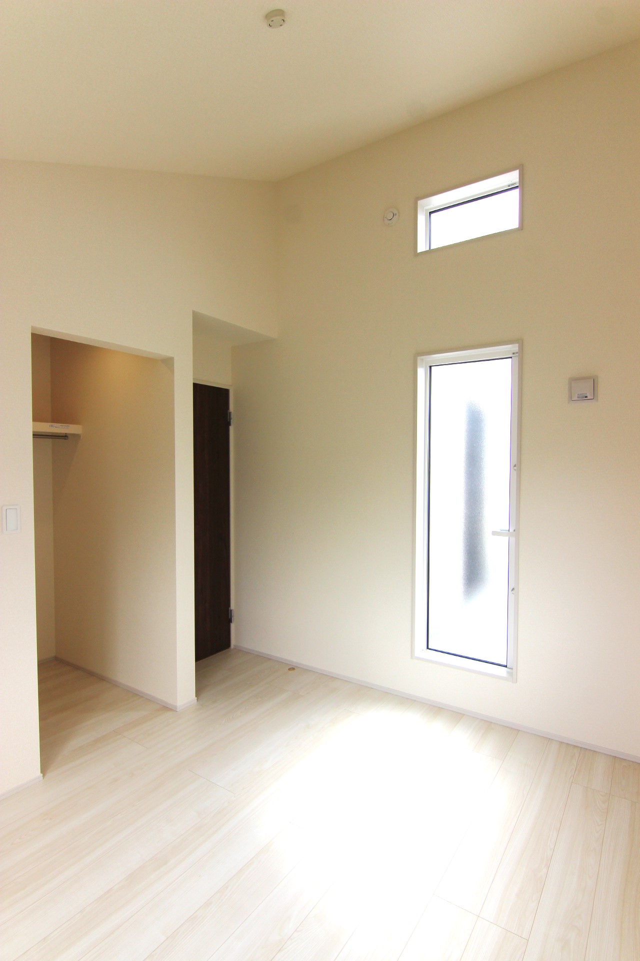 【洋室西側5.25帖】