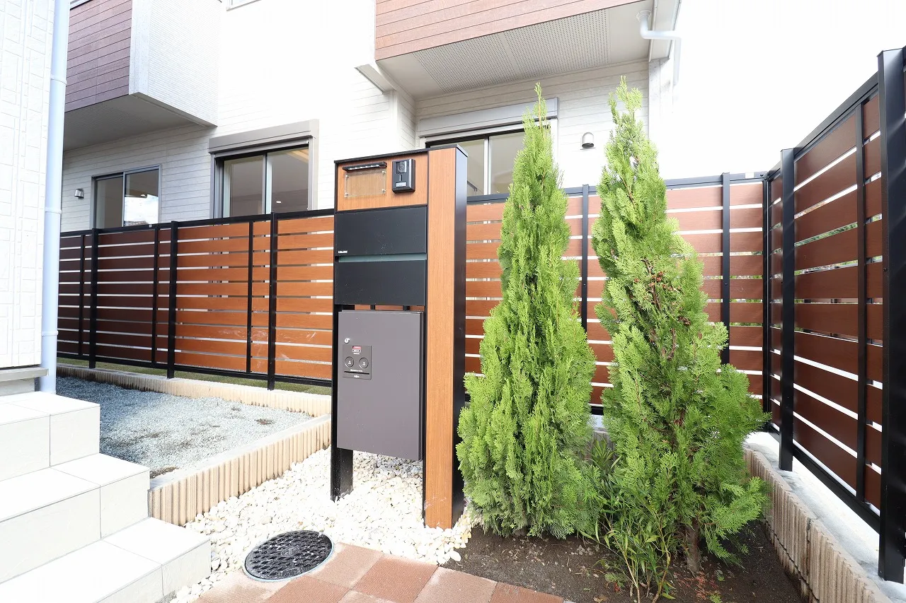 【11号棟】宅配BOX付きポスト