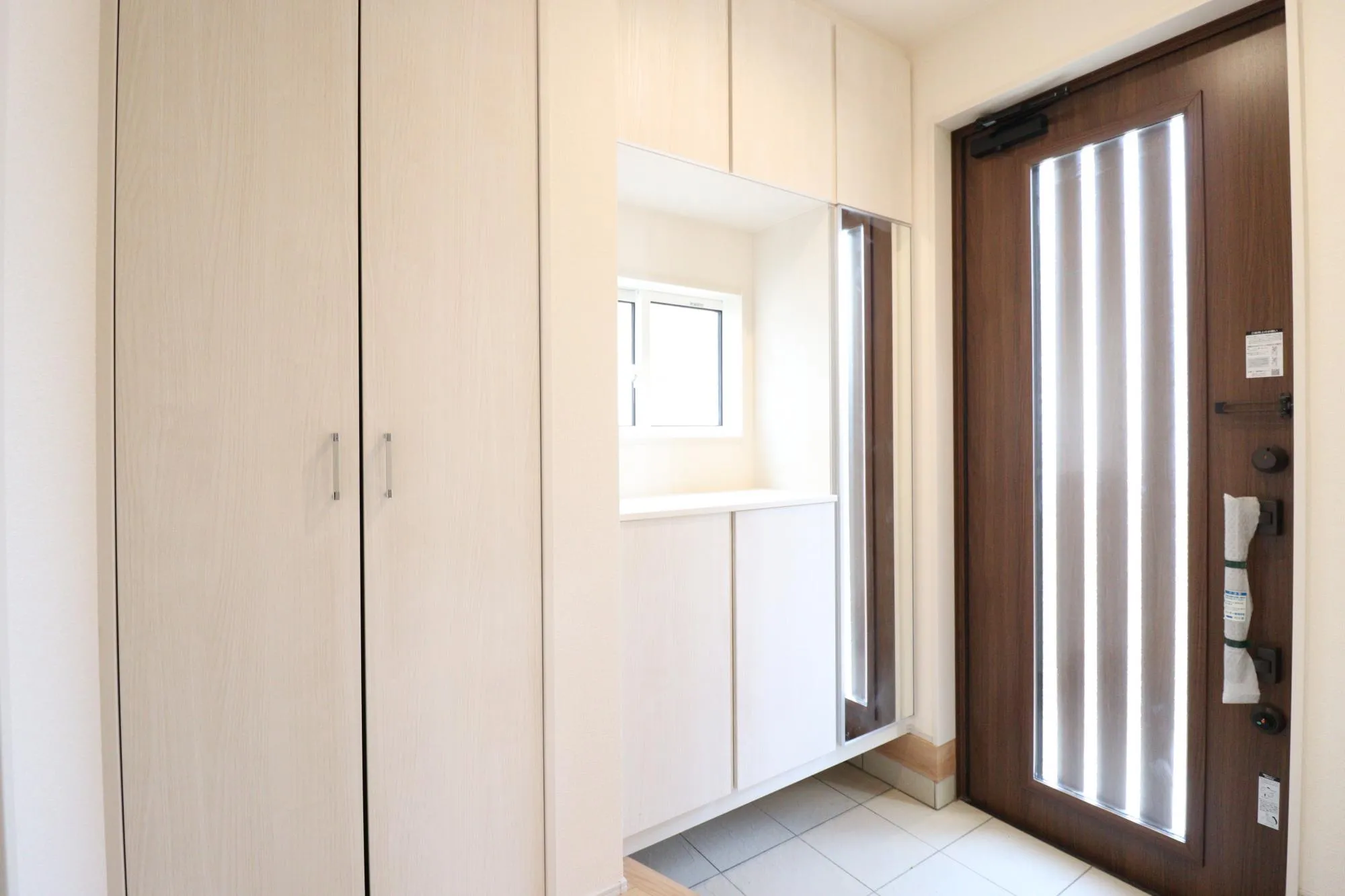 【11号棟】玄関周り