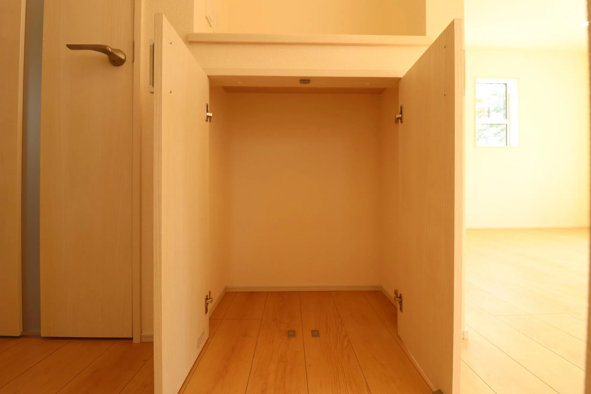 【11号棟】リビング収納