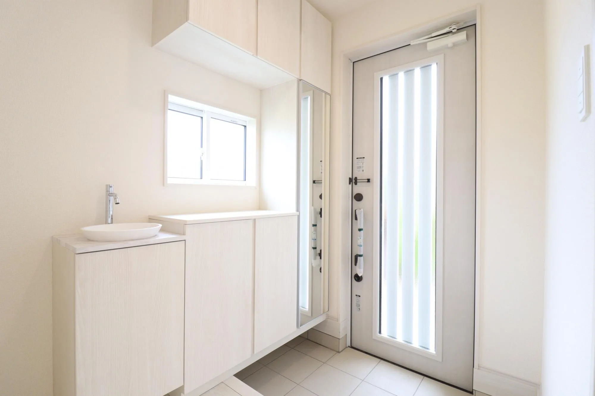 【12号棟】シューズボックス・手洗い器