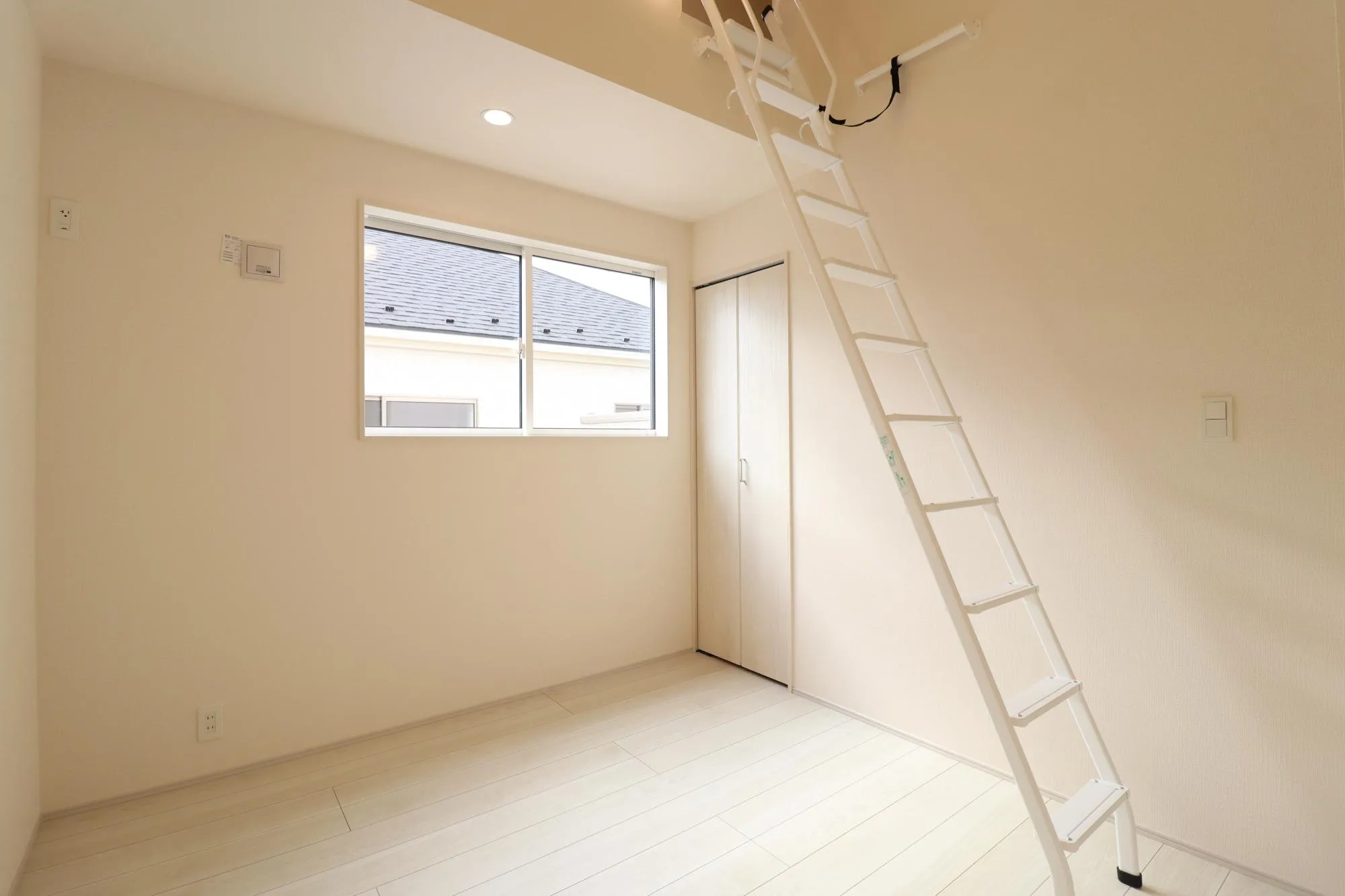 【12号棟】5.0帖洋室(ロフト付き)