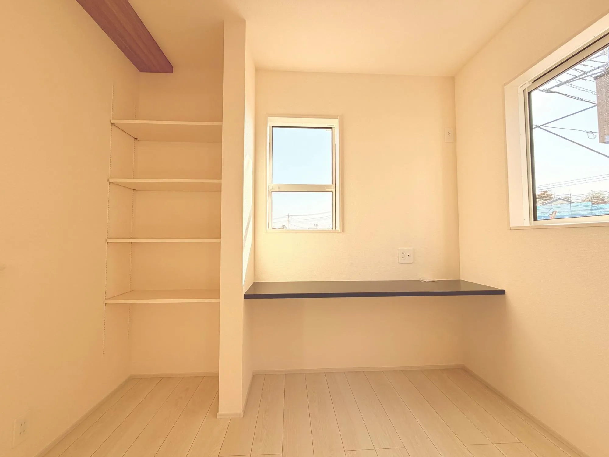 【13号棟】LDK内カウンター・可動棚