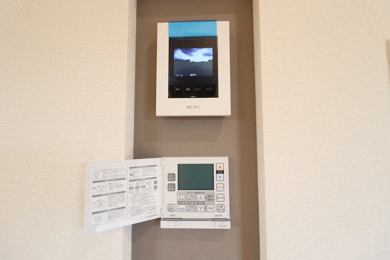 【14号棟】TVモニター付きインターホン・床暖房コントローラー