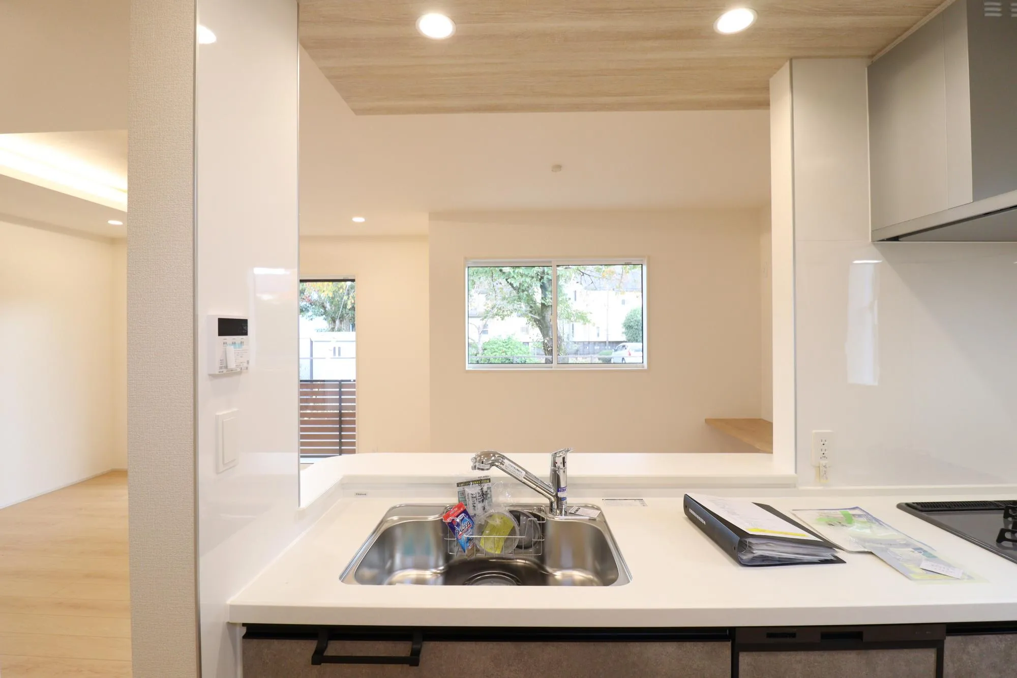 【14号棟】キッチンからの眺望