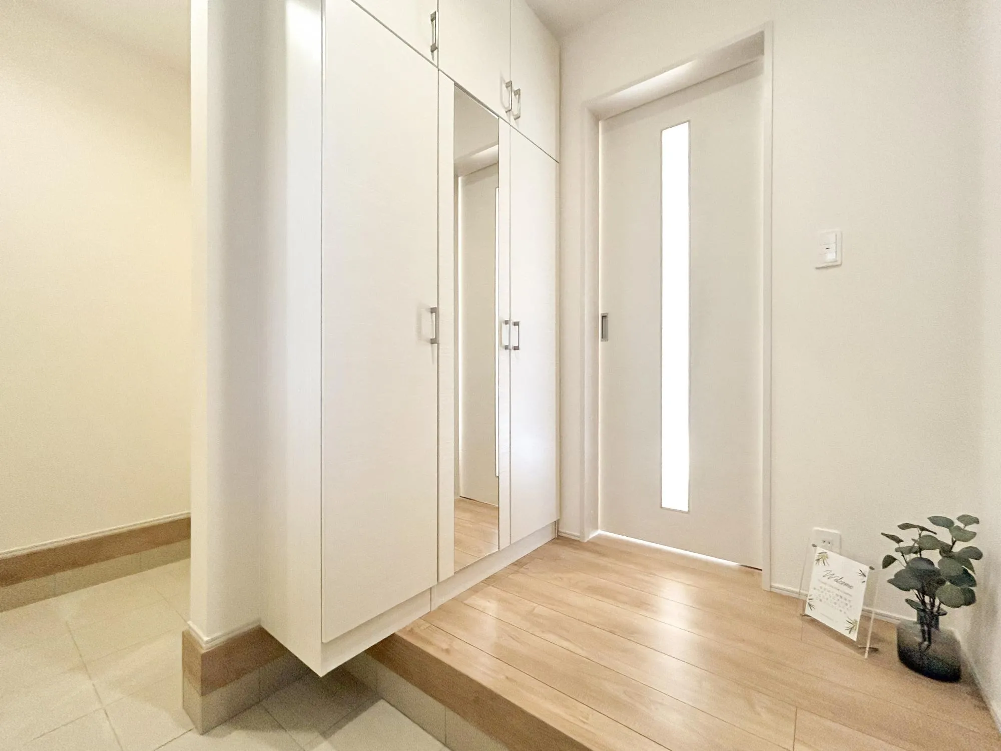 【5号棟:玄関】