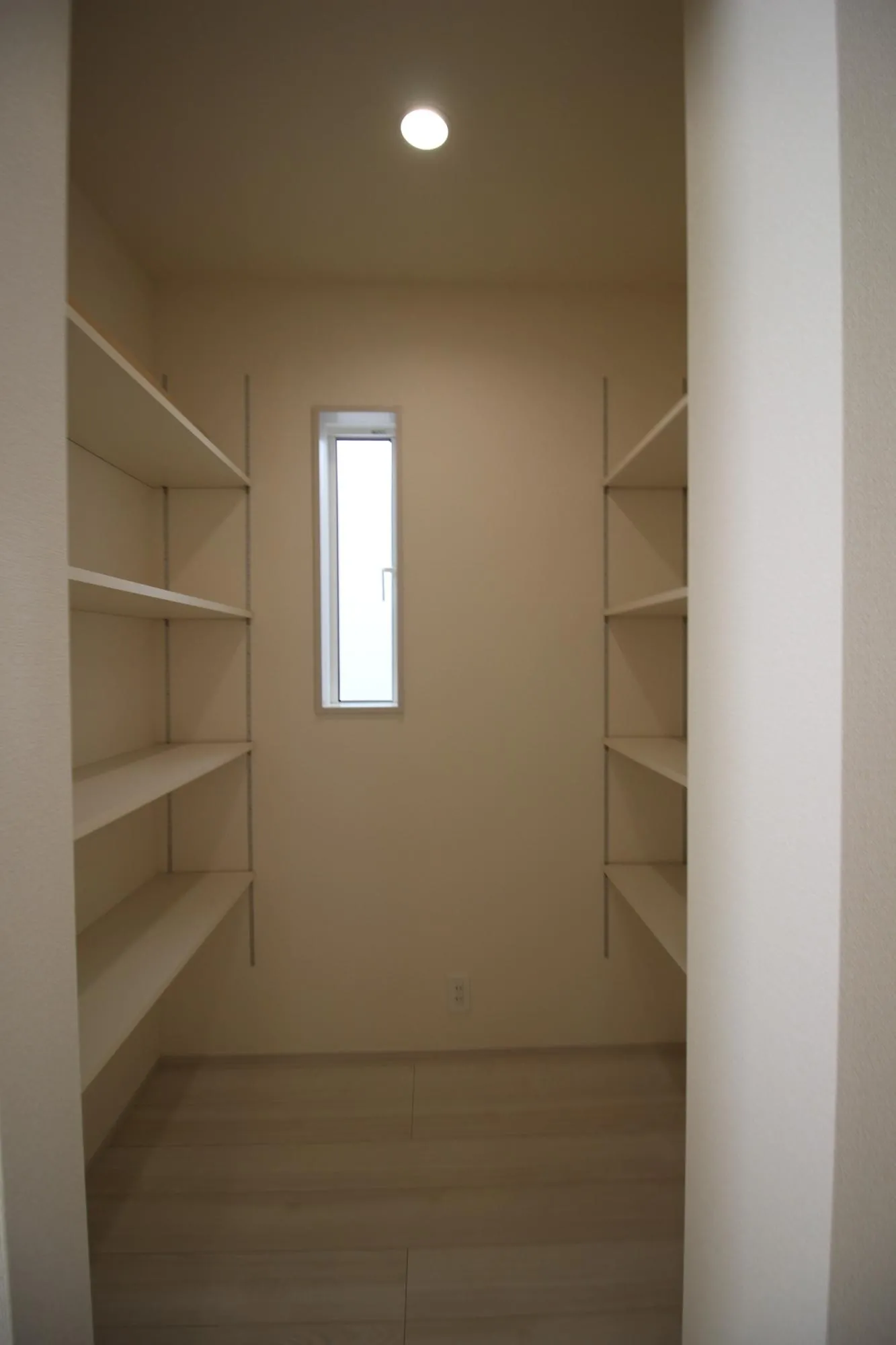 ④号棟パントリー