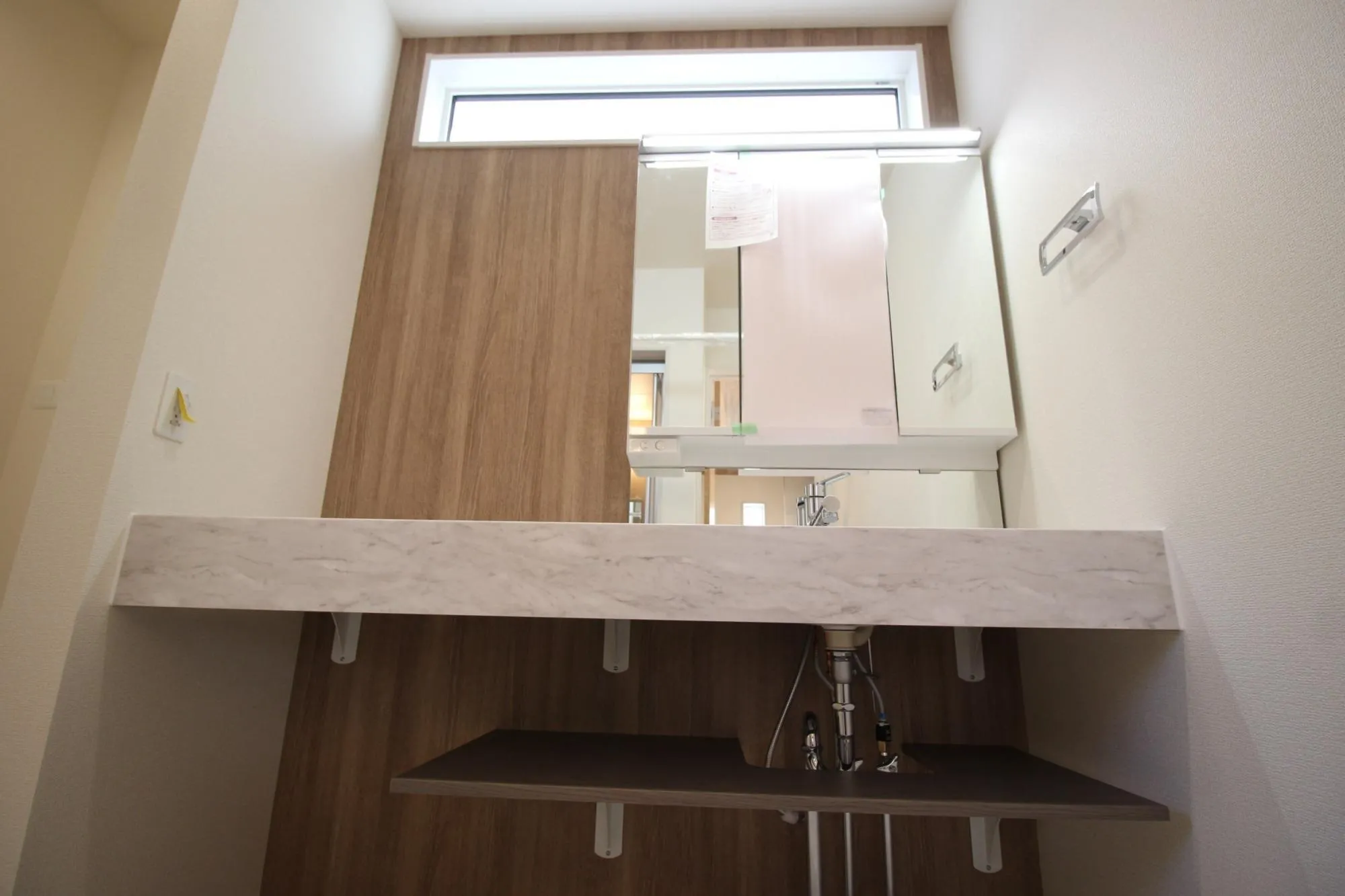 ⑤号棟オープンサニタリーirodori