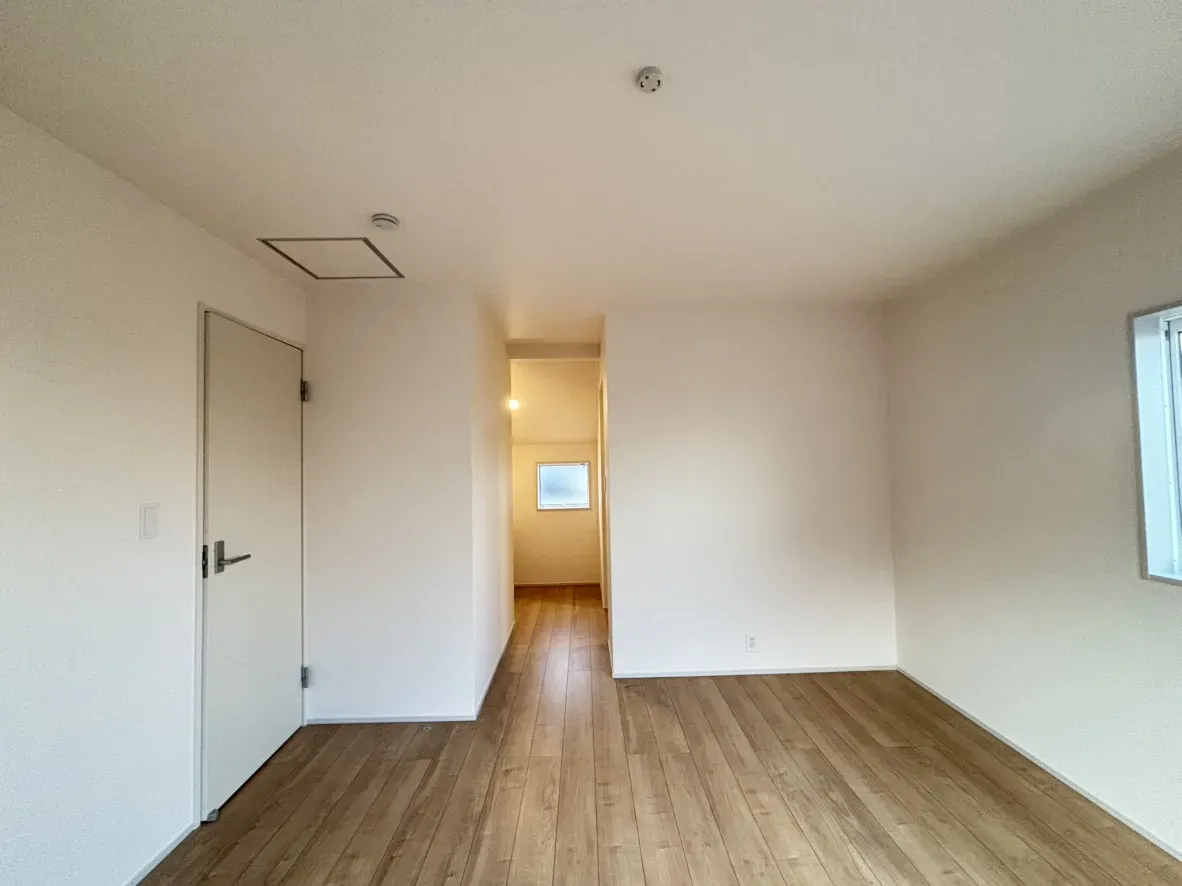 5号棟洋室9.75帖(2025年12月撮影)