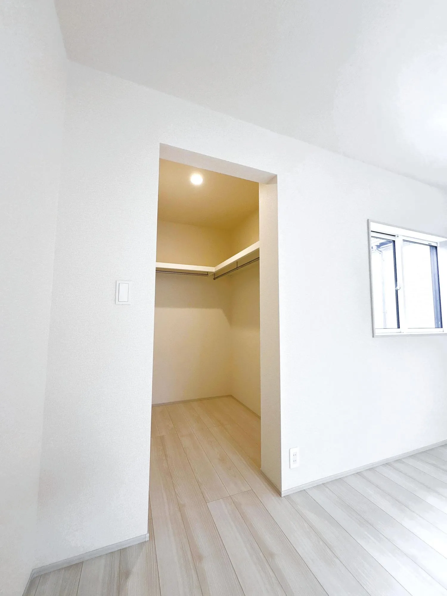 2号棟　ウォークインクローゼット