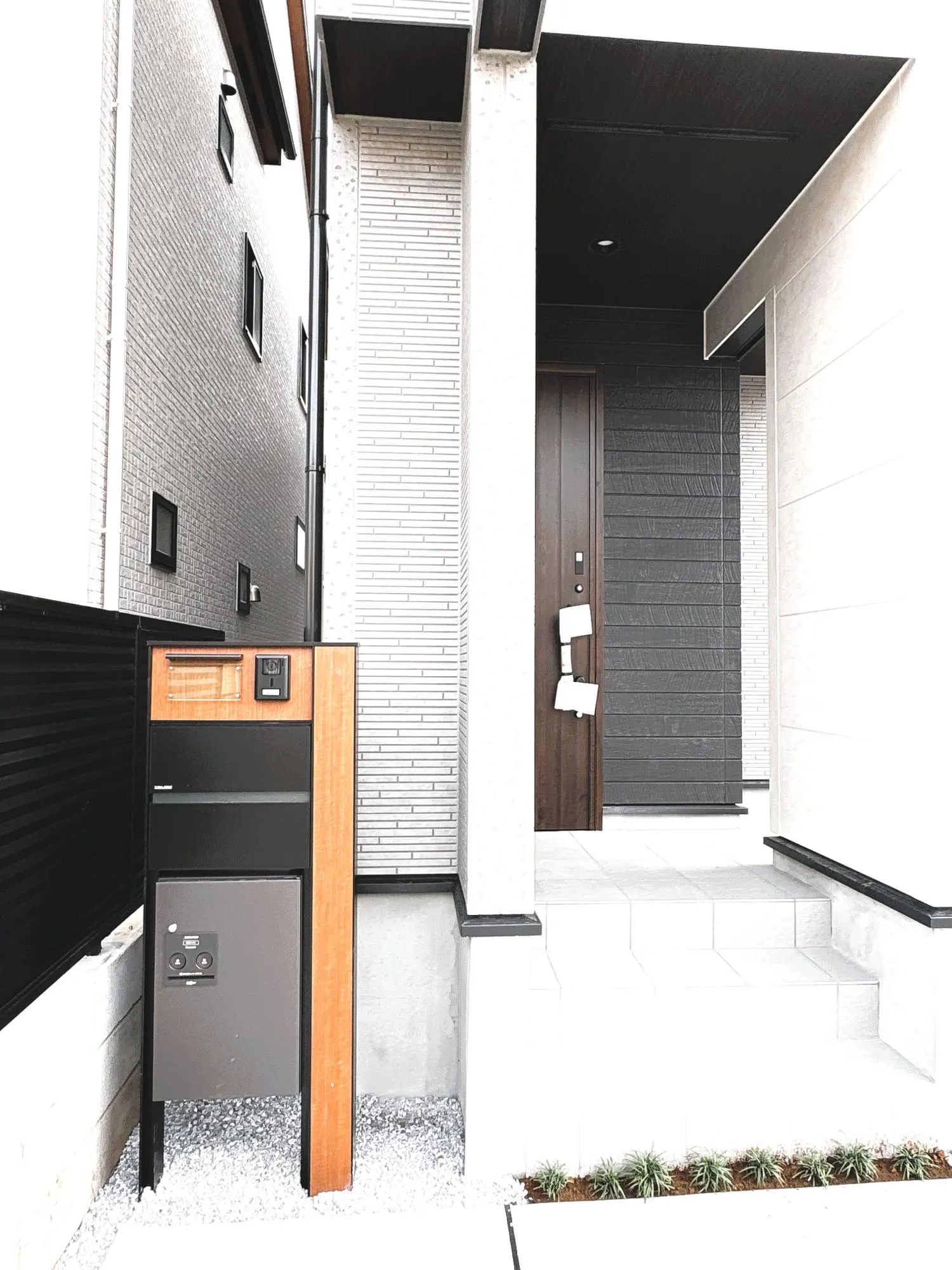 4号棟　宅配ボックス