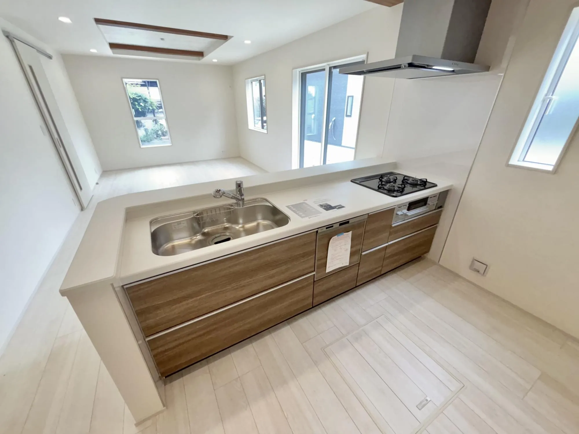 【1号棟キッチン】