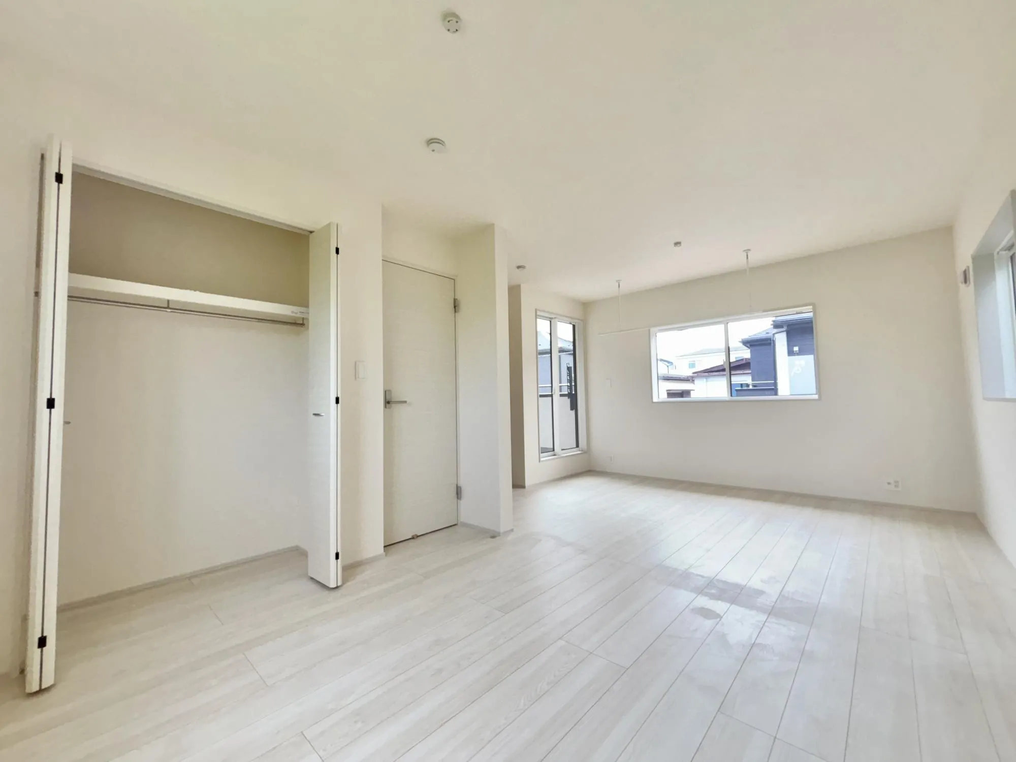 【1号棟洋室③】