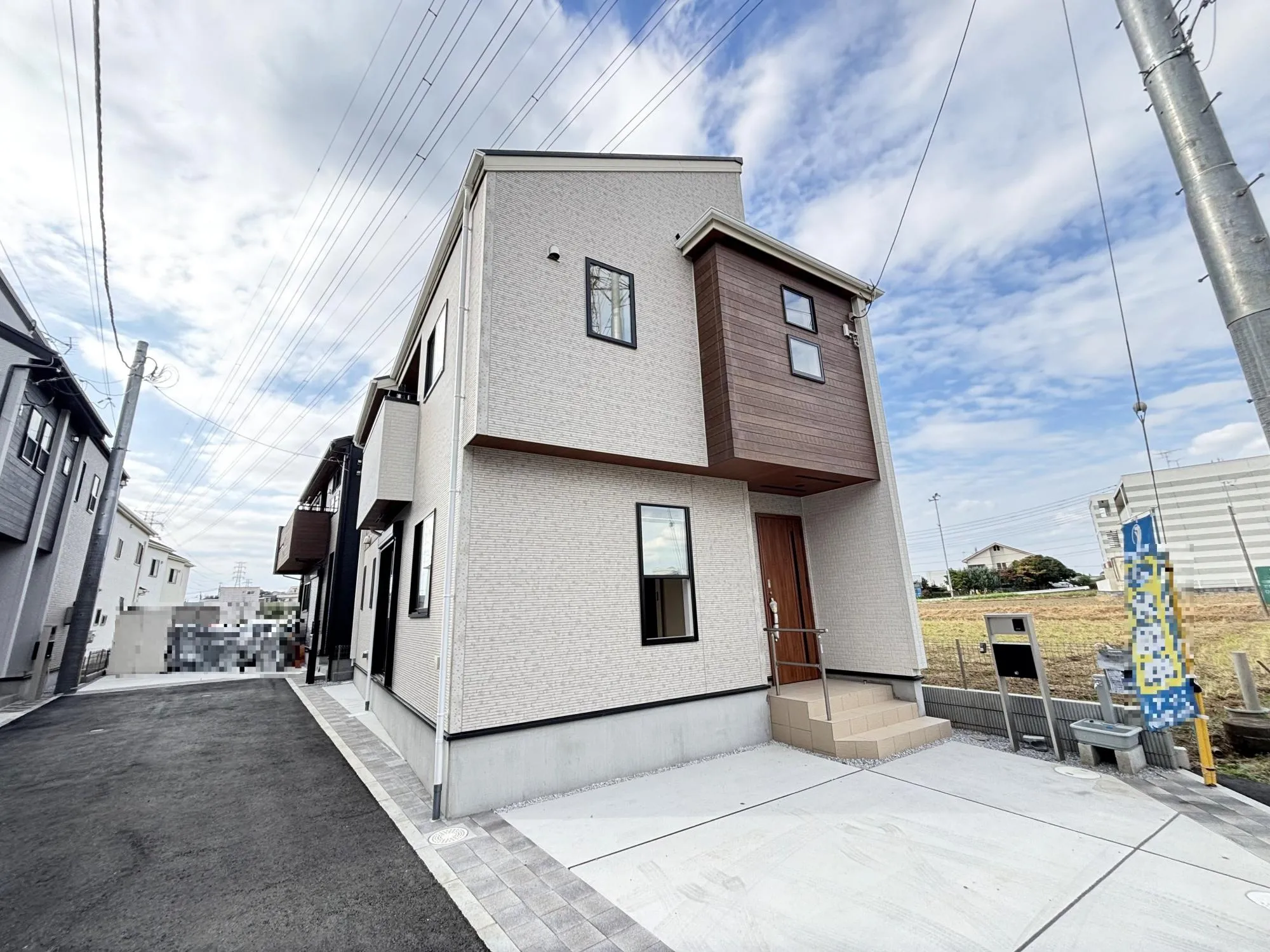 【1号棟外観①】