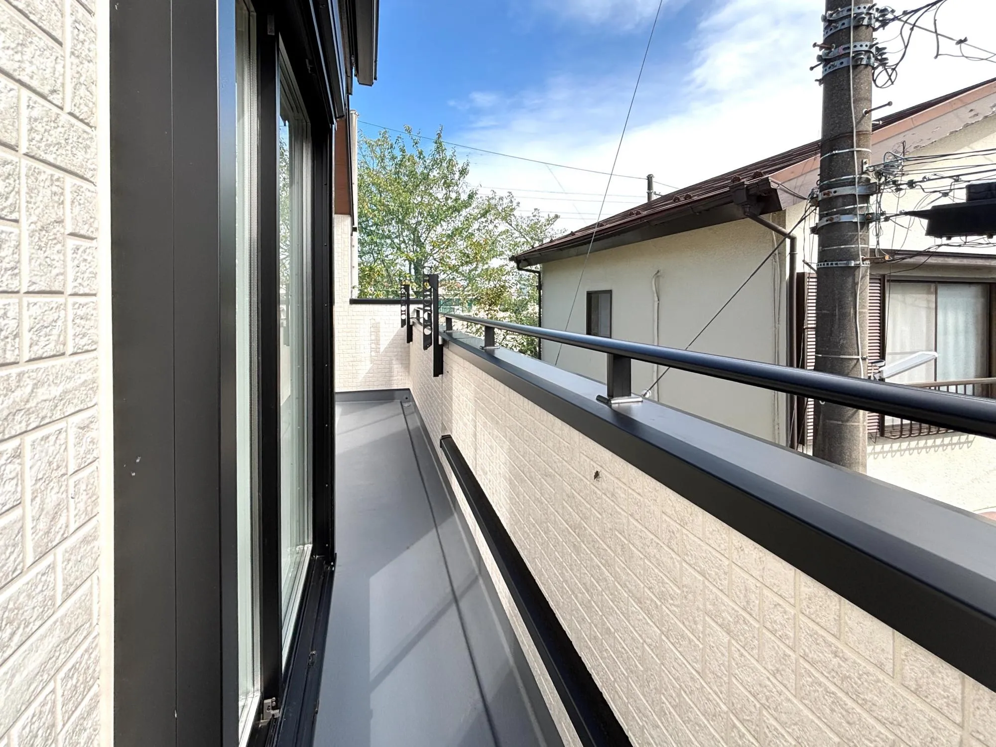 【2階 バルコニー】