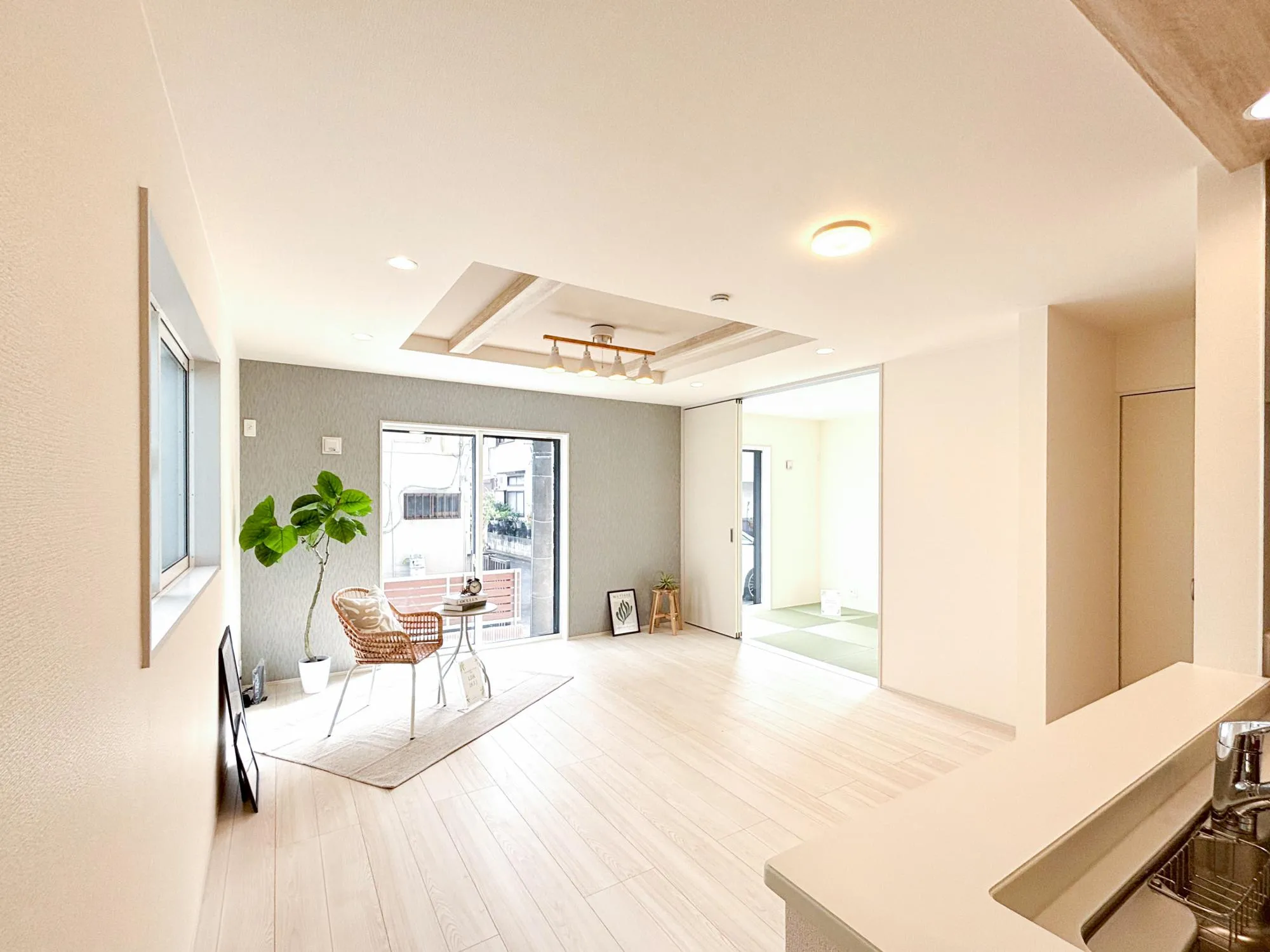 【1階 LDK(18.5帖)】