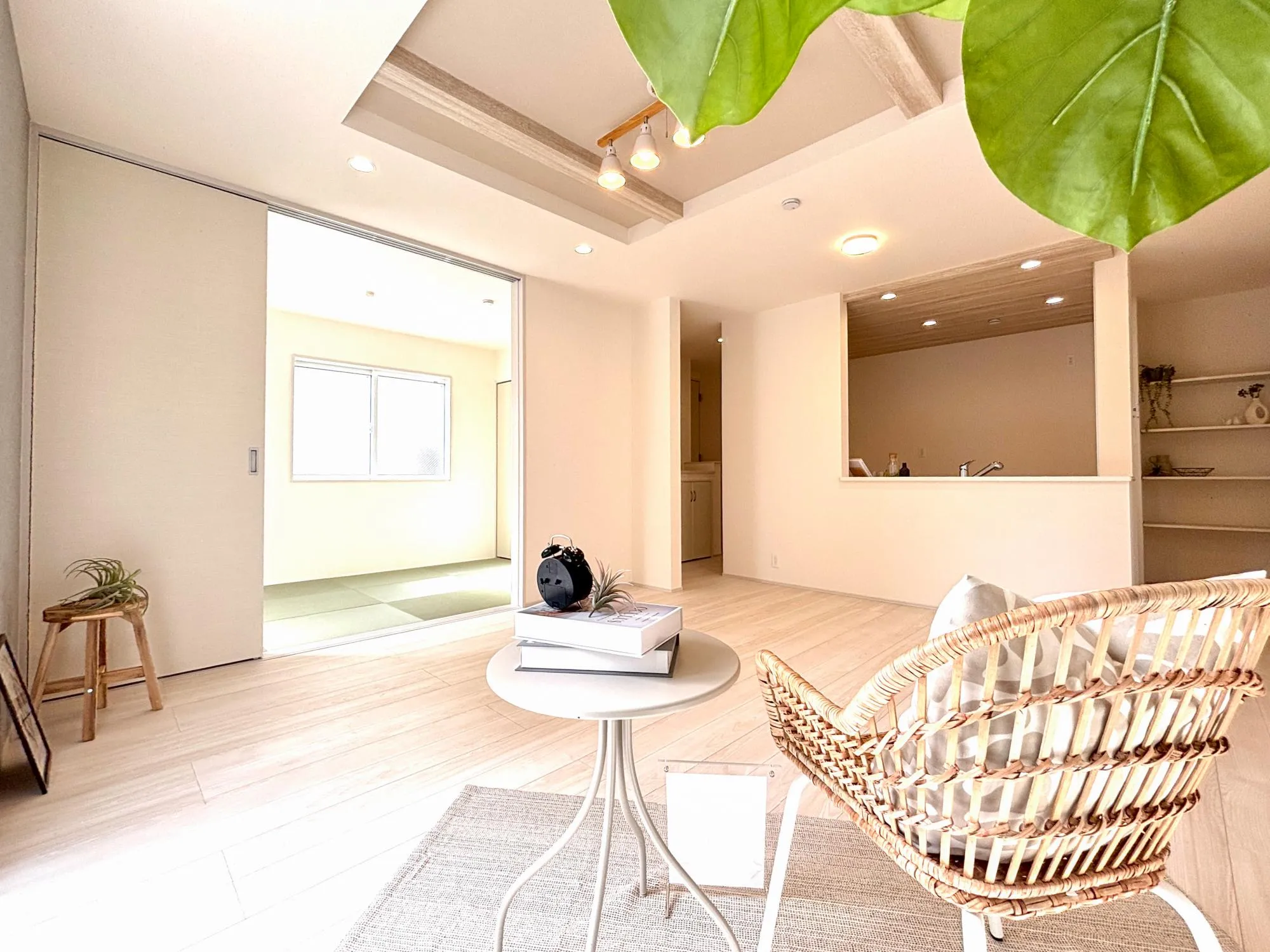 【1階 LDK(18.5帖)】