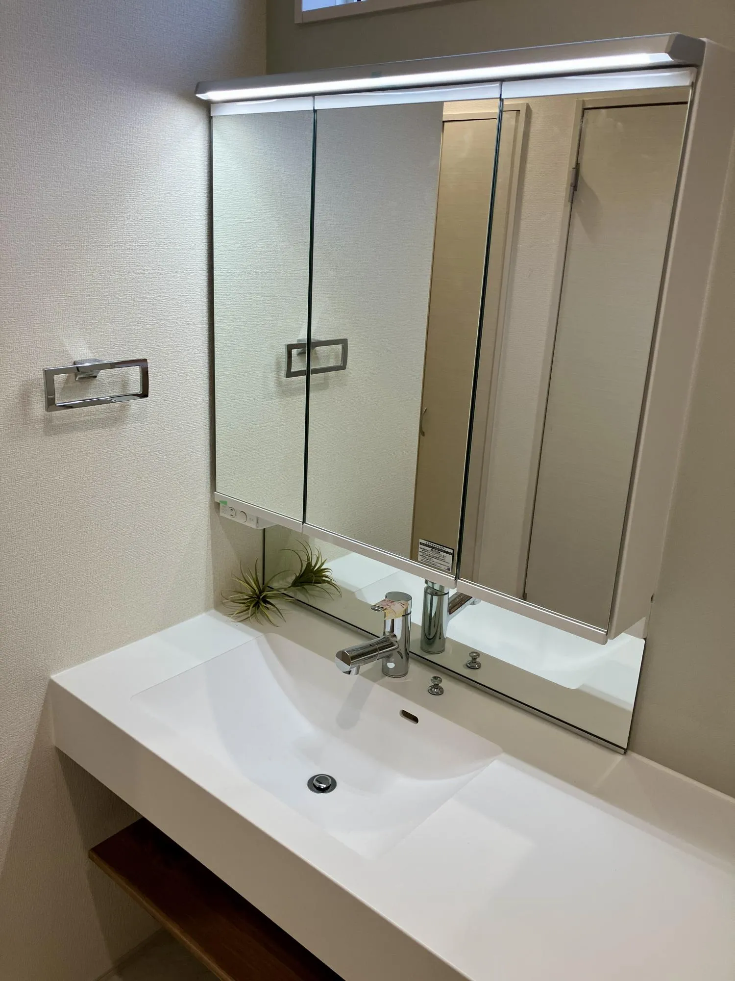 【1階 洗面所】