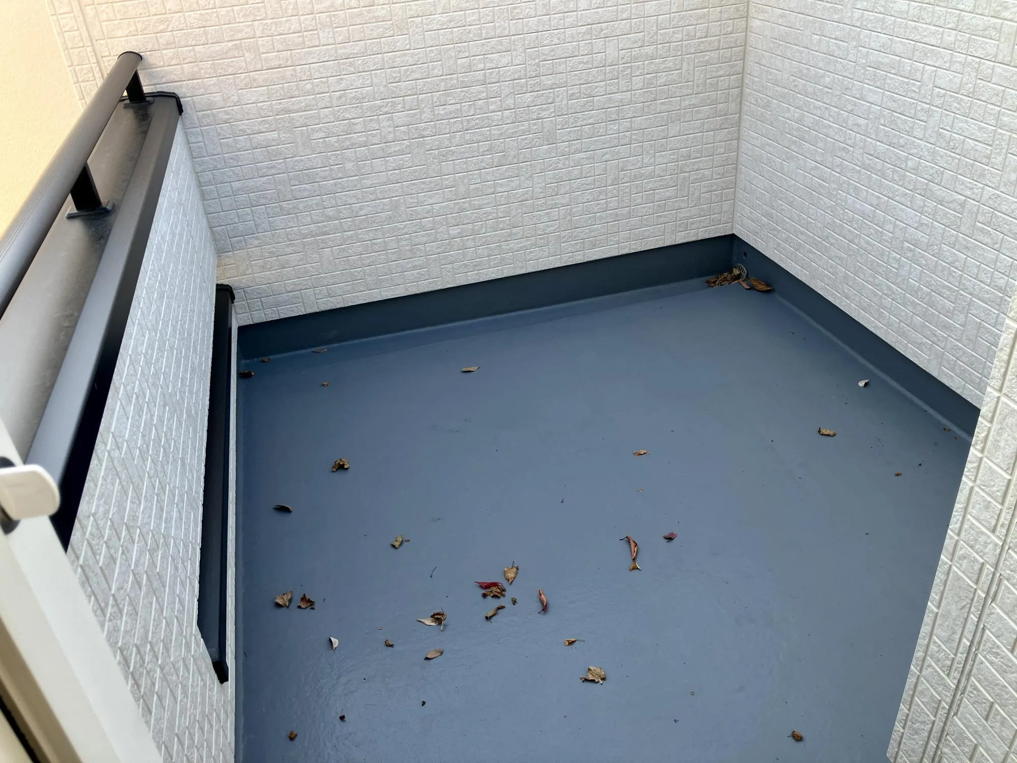 【2階 バルコニー】