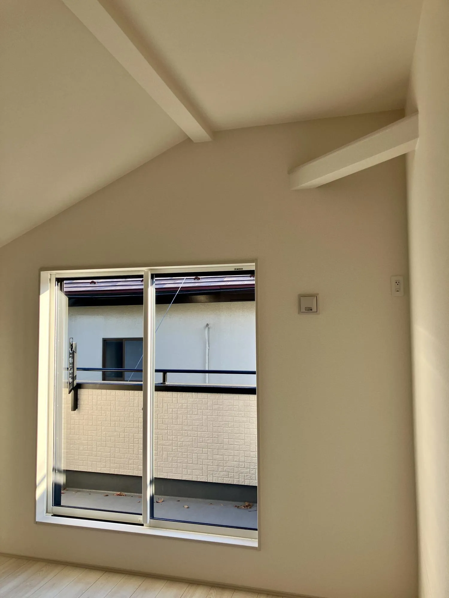 【2階 洋室(8.75帖)】