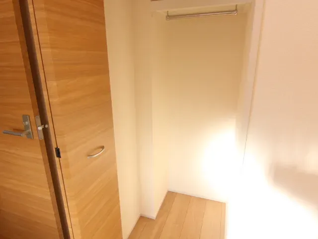 1階廊下収納　1号棟