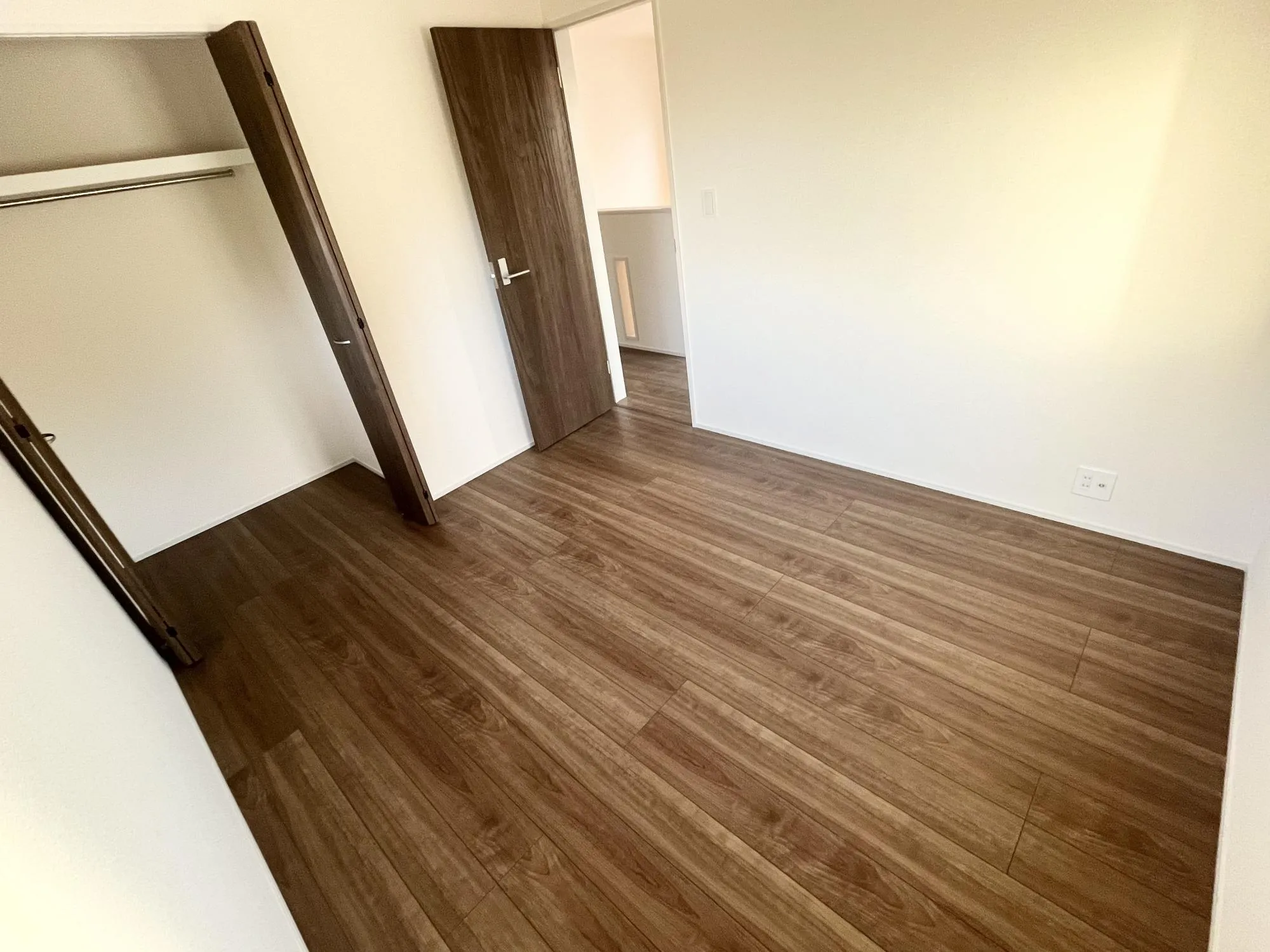 洋室5.25帖バルコニーあり　3号棟