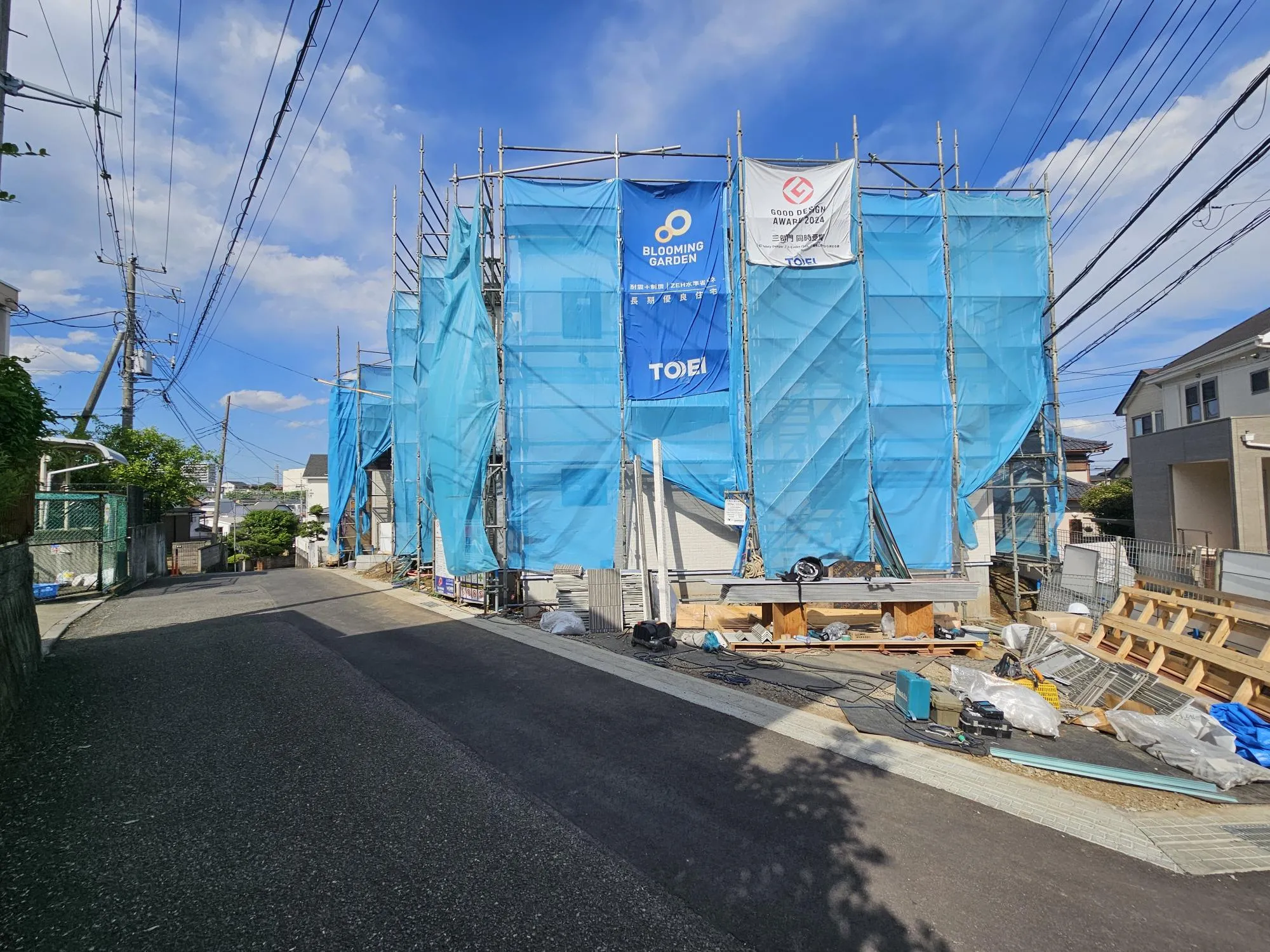 販売現地(R8.5.9)
カースペースは2台駐車可能(車種によります)
