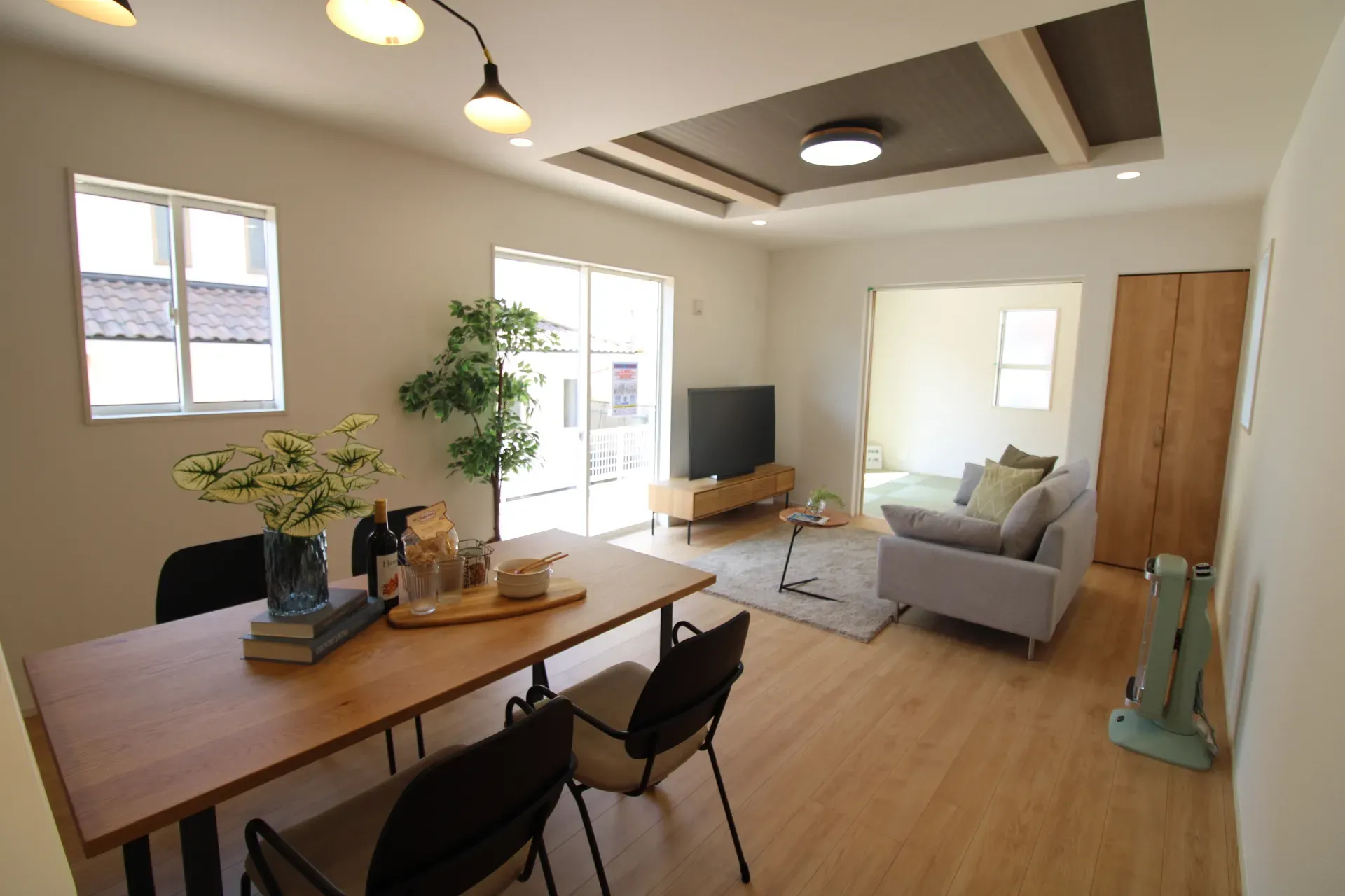 リビングダイニング