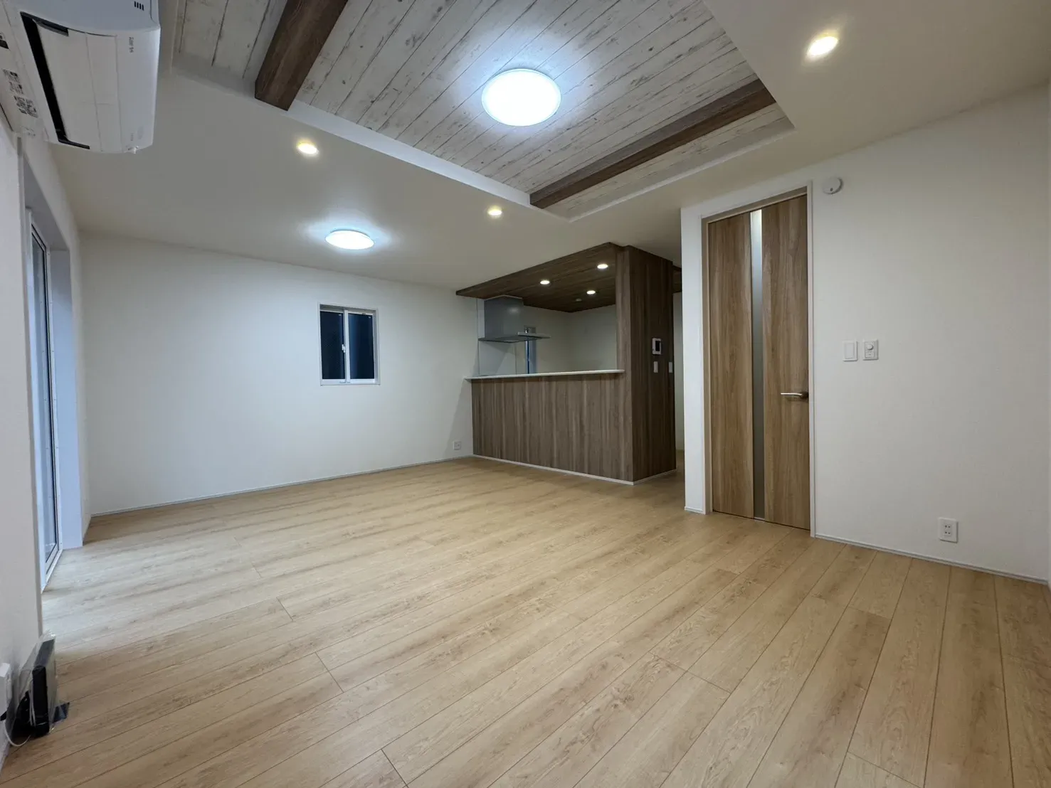 リビングダイニング