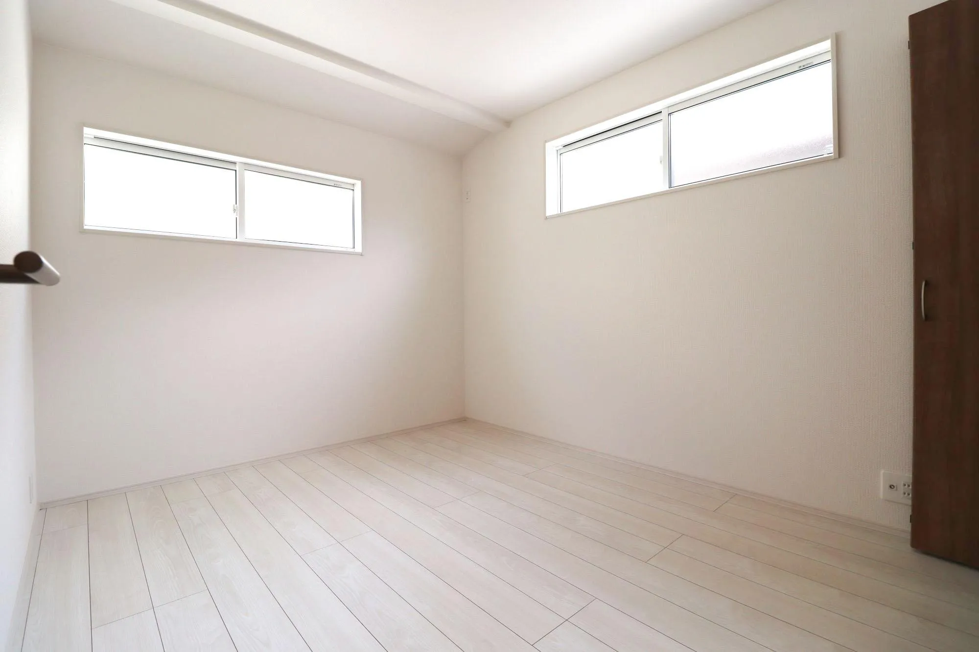 【洋室(北東、5.25帖)】