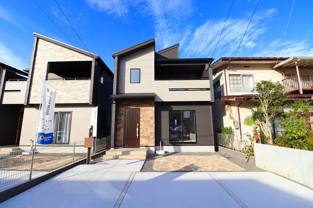 【2号棟外観写真】