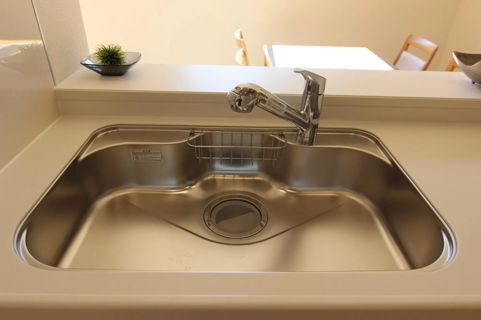 広々して使い勝手抜群のキッチンシンク