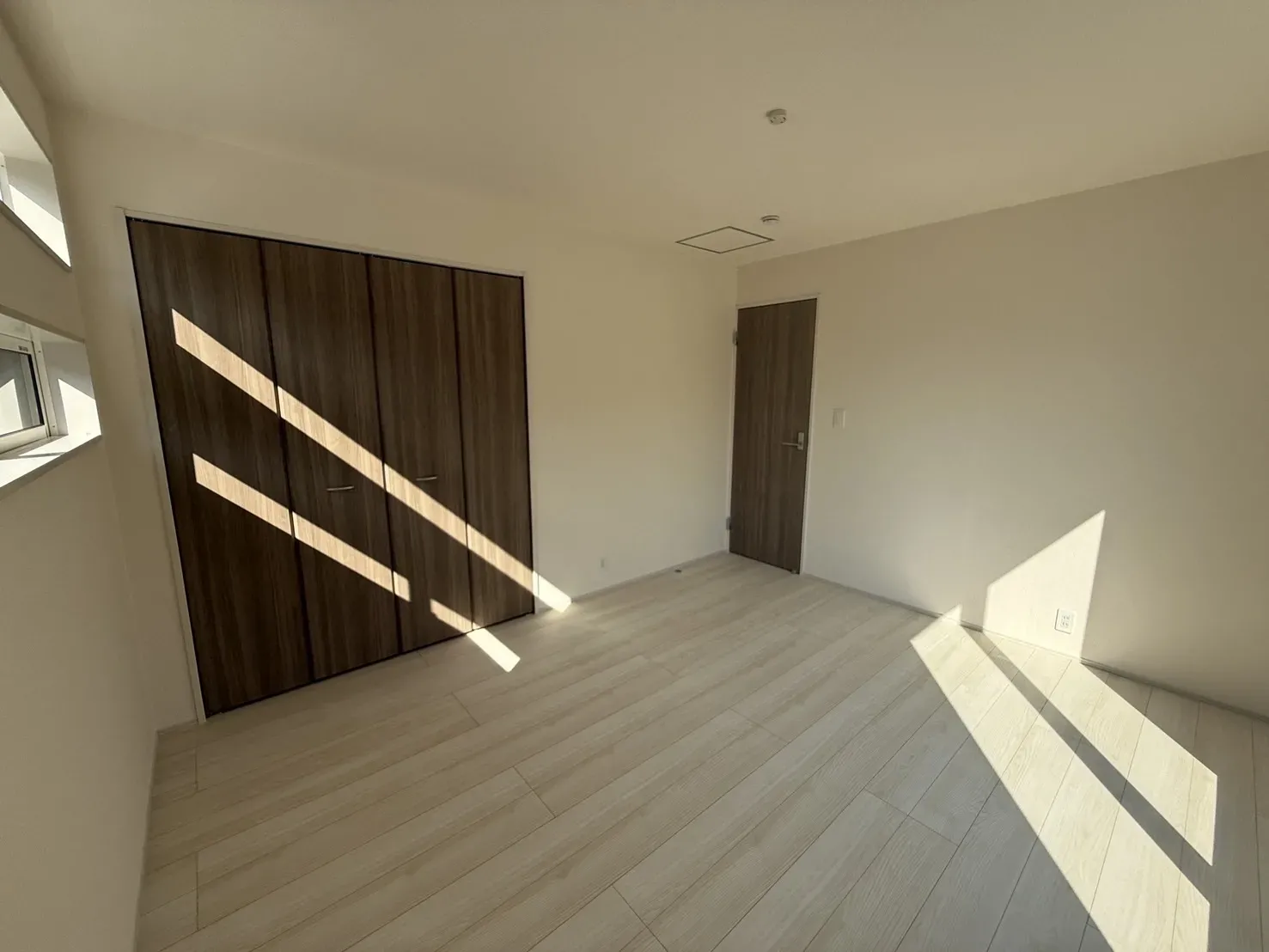 【洋室57.25帖】